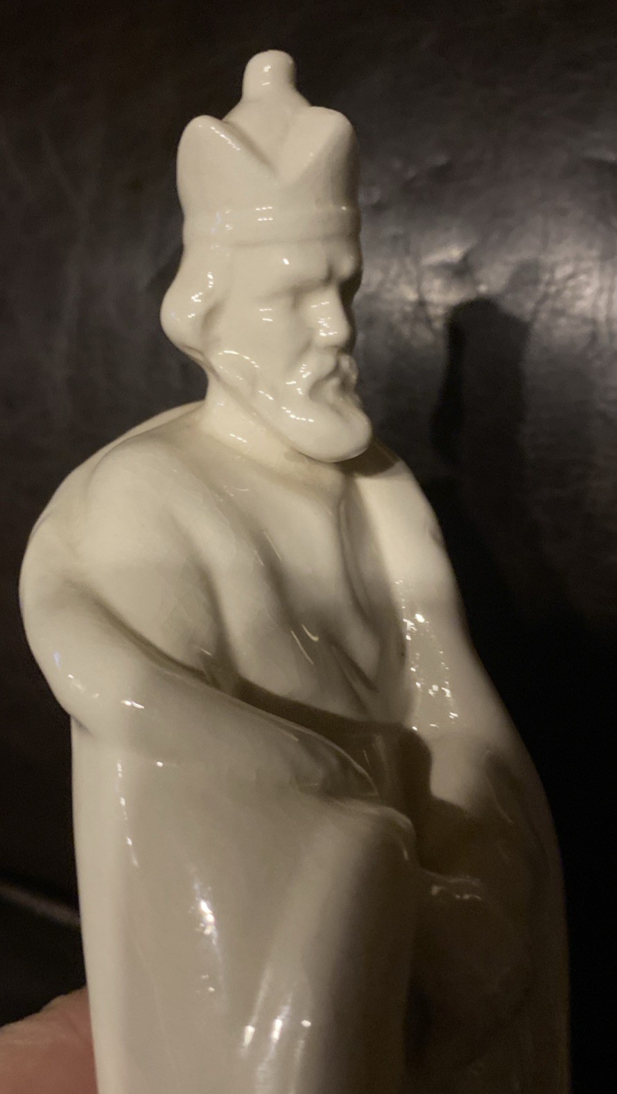 Goebel HX 82/K Porcelain White Nativity Standing King / Wiseman Figurine 6.5”