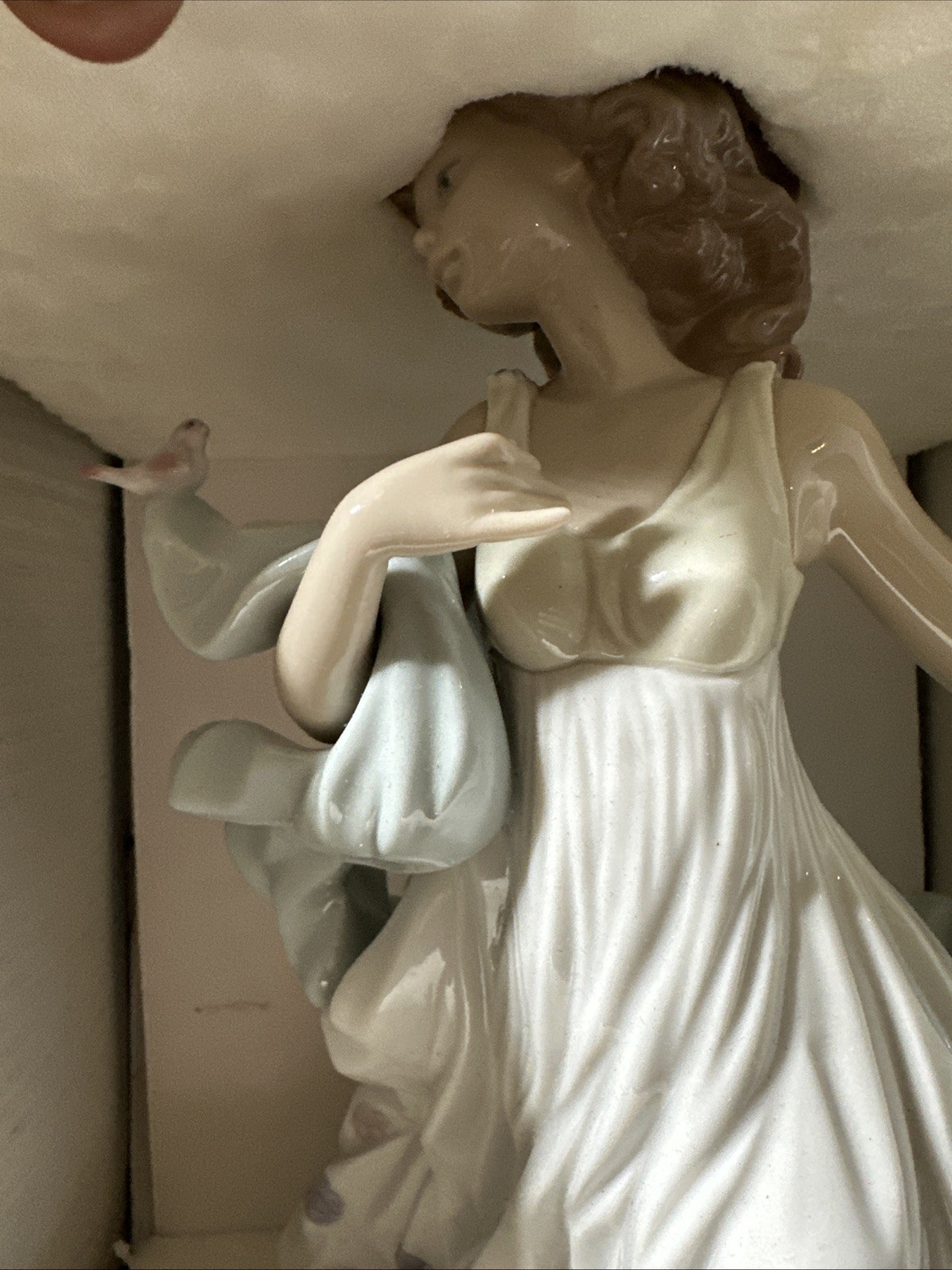 Lladro Figurine, Summer Serenade Bird, (6193) 12.5″ With box