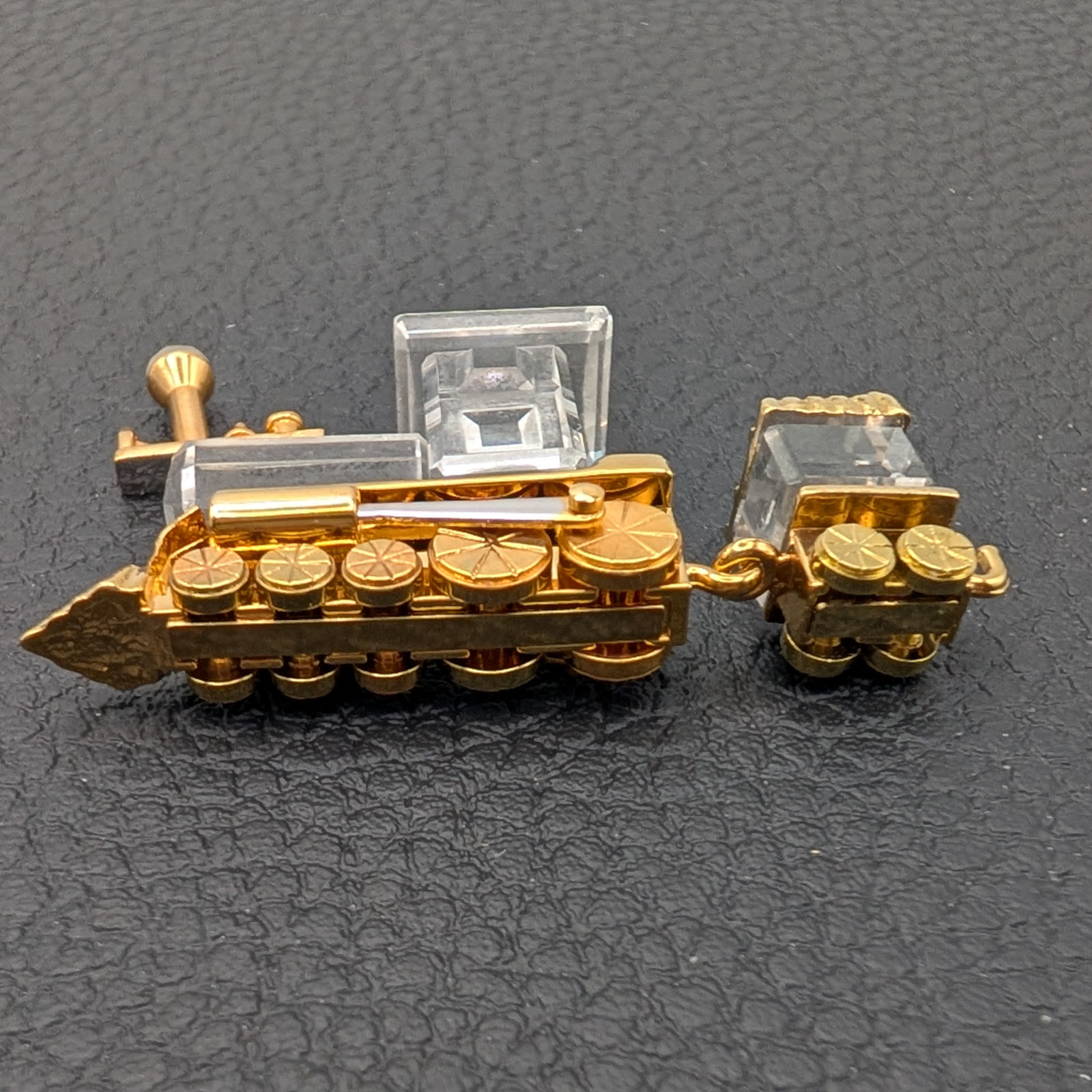 Swarovski Crystal Memories 9460 000 078 Toy Train & Tender Cart 209454 Retired
