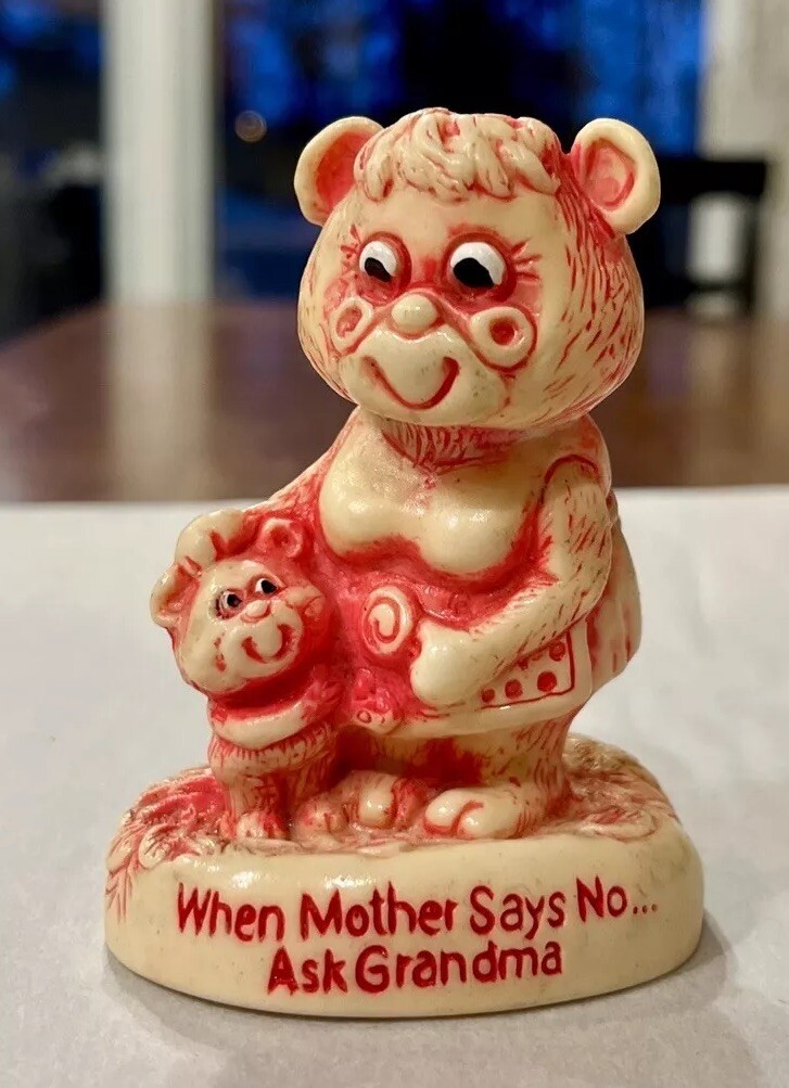 Vintage R & W Berries Co’s.Figurine 1976 ” When Mother Say No Ask Grandma “