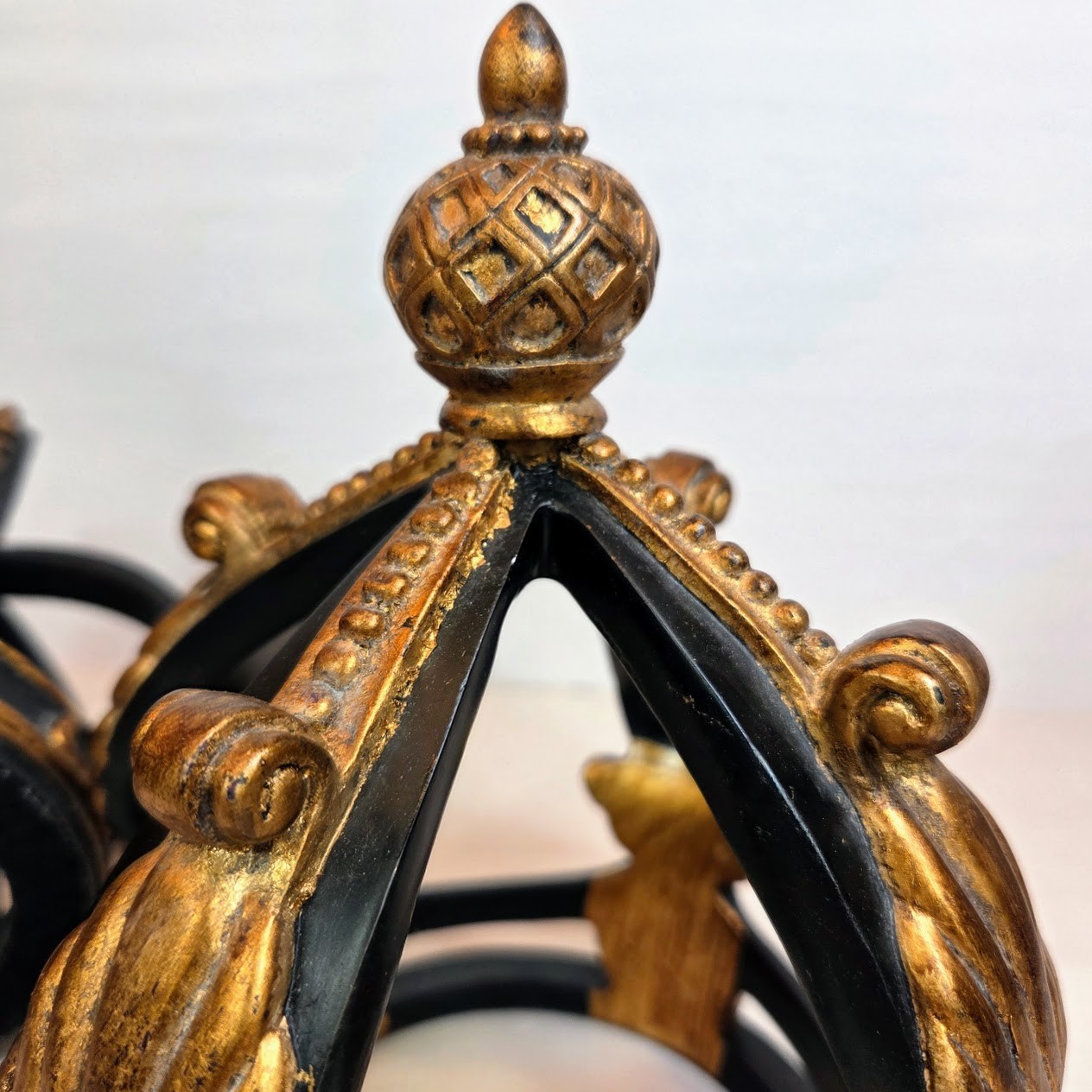 Sterling Industries Set of 2 King Queen Crown Statues Table Decor Black Gold