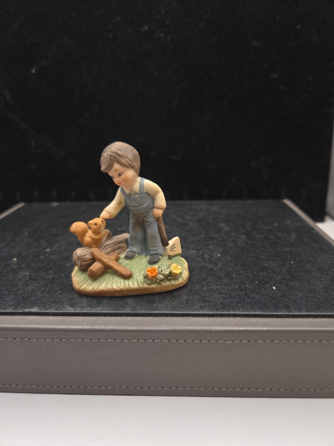 Napco Teeny Tykes Figurine “Daily Chores” (X-42)