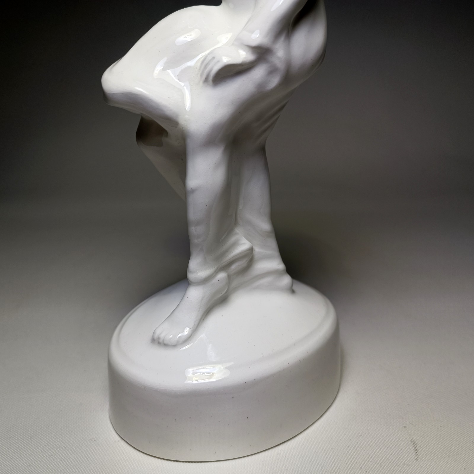 Art deco sculpture – Kissing couple in love – 21.5 cm – Porcelain