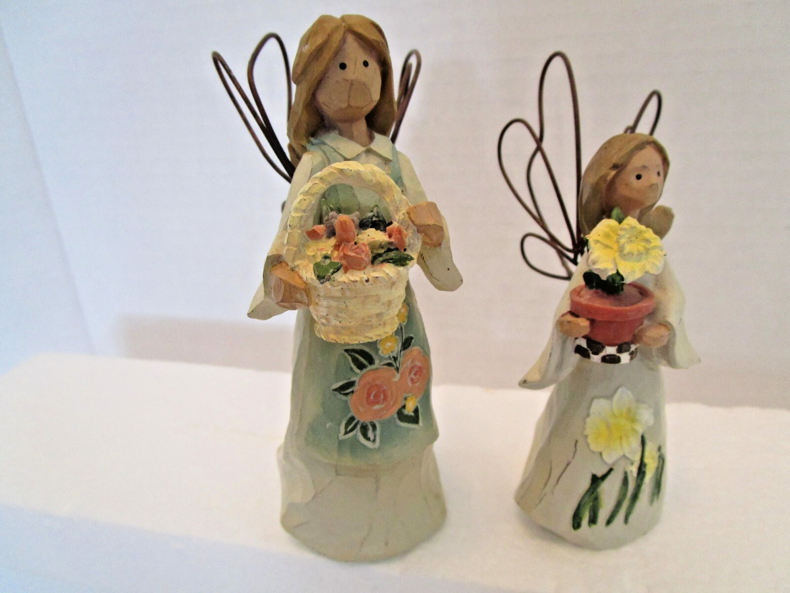 Pair Floral ANGEL ACCENTS Vintage Figurines (Roman Inc) Resin & Wire Sculptures