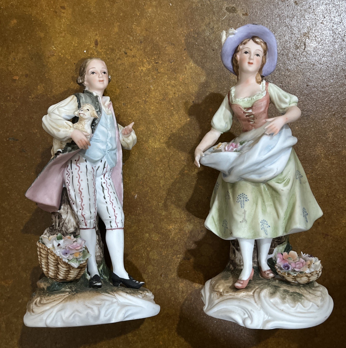 Vintage Andrea by Sadek Set #8991 Colonial Man and Woman with flowers