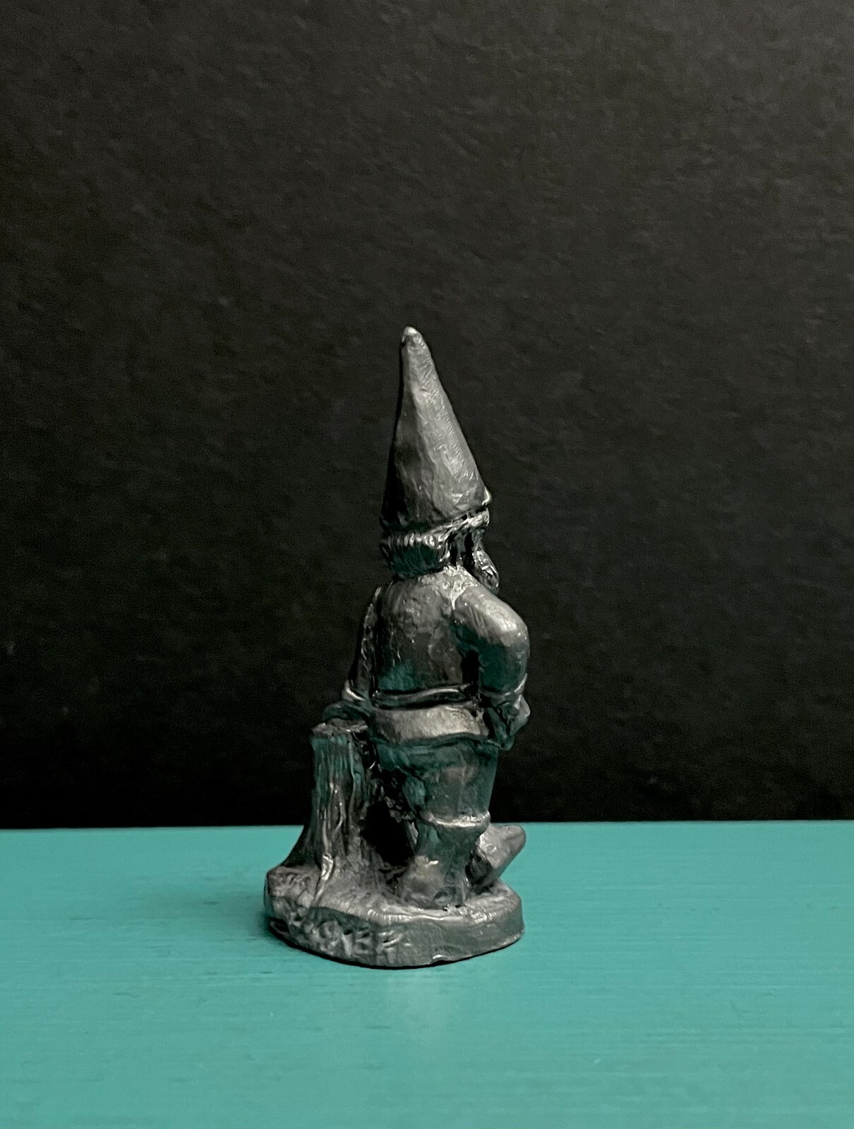 Michael Ricker Pewter Gnome Leprechaun Forest Stump Mythical Mini Art Figurine