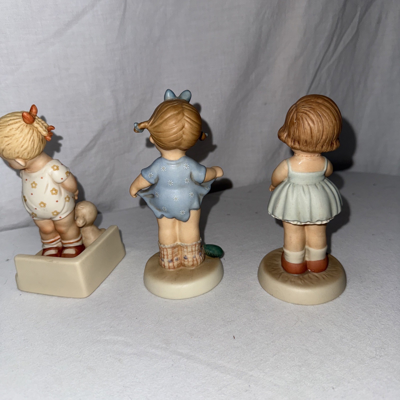 Memories of Yesterday Figurines Lot of 3 – 1987, 1988, 1997- Mint- No Box- Girls