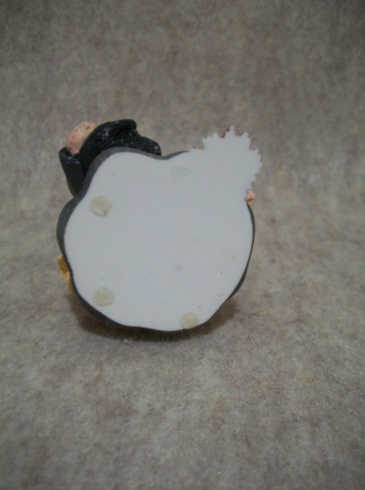 We make Magic with Moo with Barn – Halloween – Mary Moo Moo Cow Figurine
