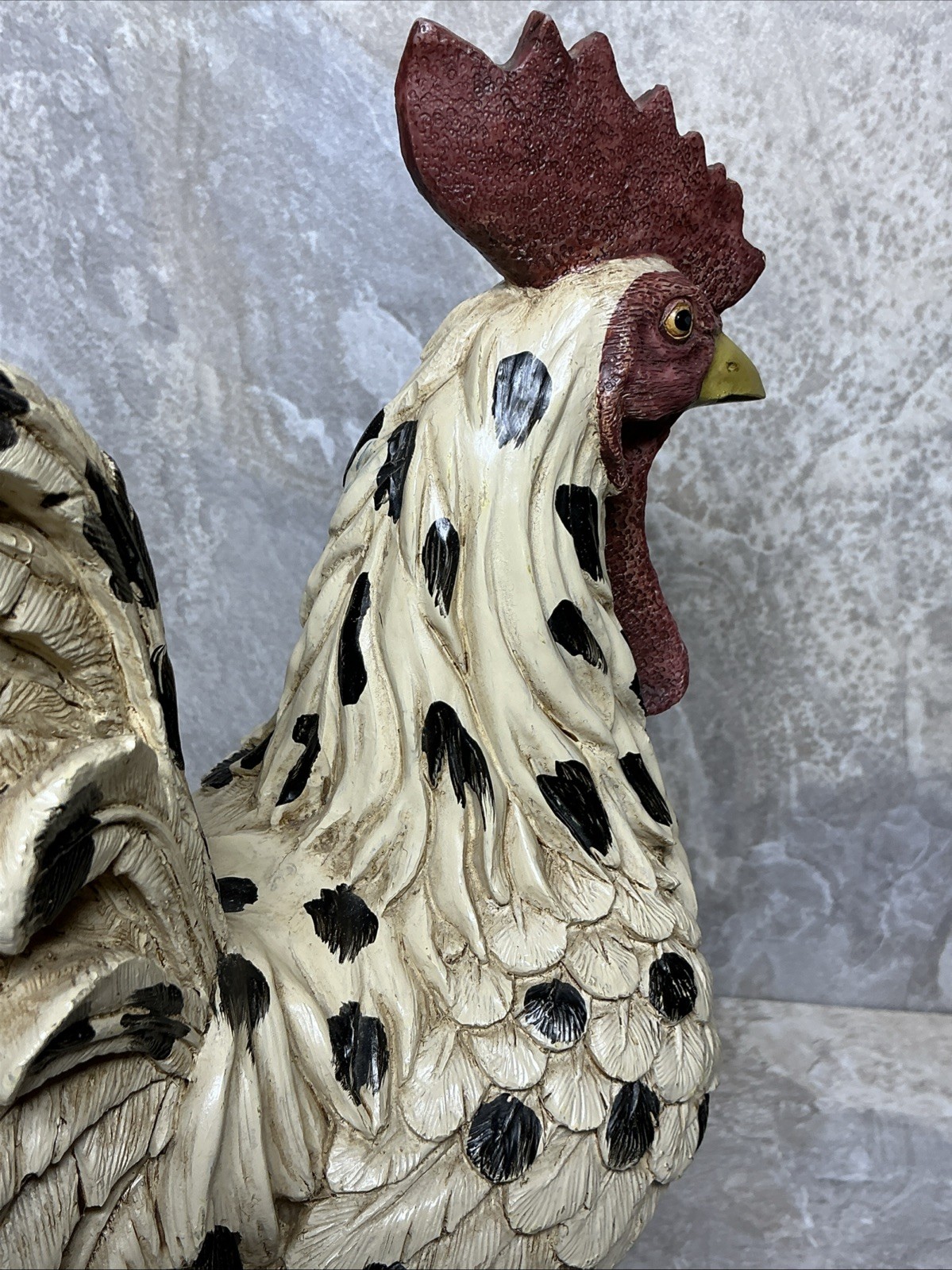 OUNG Vintage Classic Black & White Speckled RESIN Rooster Statue 10.5”