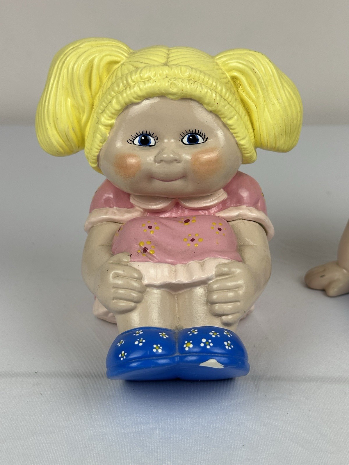 Vintage 1986 Cabbage Patch Style Scioto Mold Ceramic Boy Girl Figurines Signed