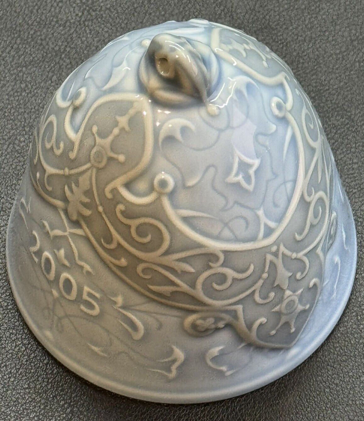 ✅ Lladró 8159; 2005 X-mas Bell; Porcelain Sculpted Bell; MINT In Original Box