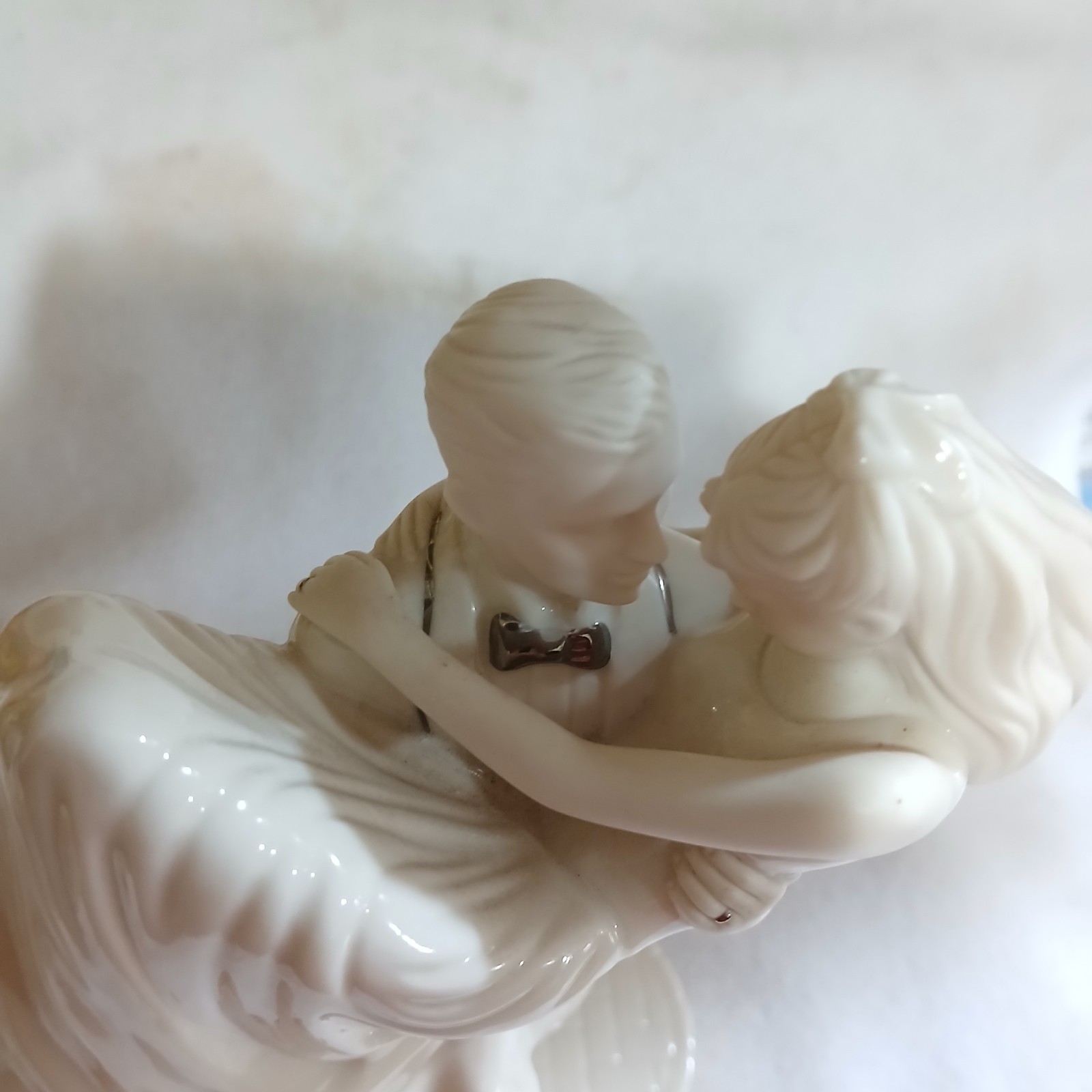 Lenox Wedding Cake Topper Promises “Swept Away” Bride Groom Porcelain