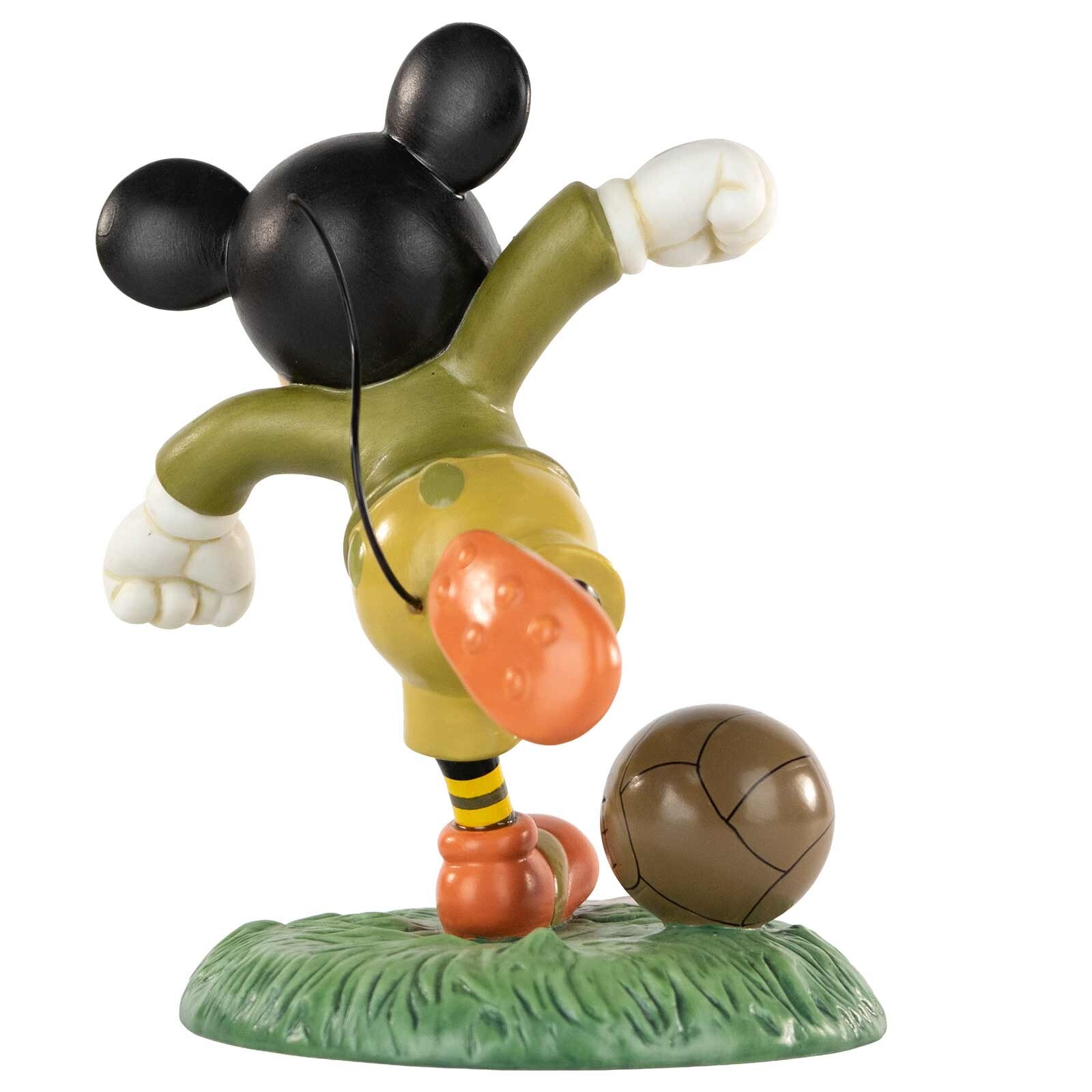 Disney Impressions Mickey & Friends Mickey Mouse Soccer Figurine 4004034