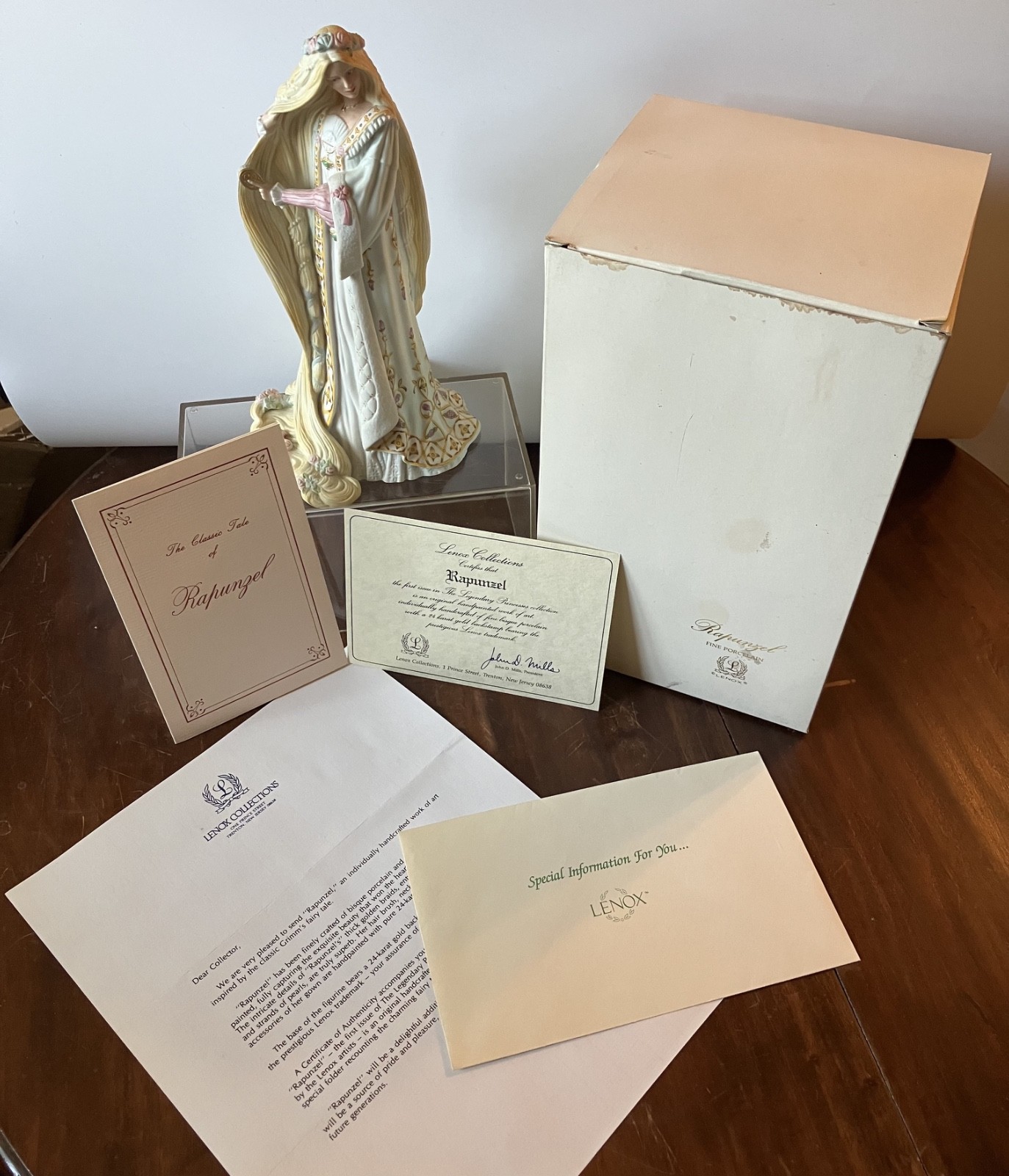 Lenox RAPUNZEL Legendary Princesses Porcelain Figurine MINT in orig. box w/COA