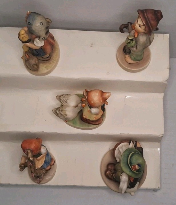 Hummel Goebel Lot Of 5 Figurines #47, 141, 58/0,199/0 & 374 Vintage Pre-owned