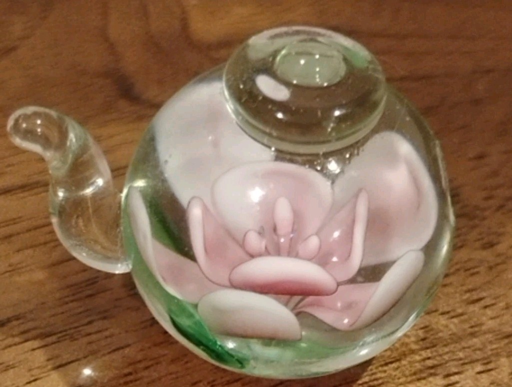 Mini Glass Teapots w Blue, Yellow, Green, White, Red and Pink(no handle) Flowers
