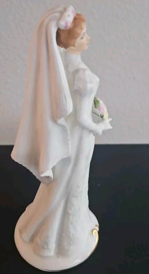 Gorham Maruri Bone China Collectible Figurine “Gibby” Her Wedding Day Bride