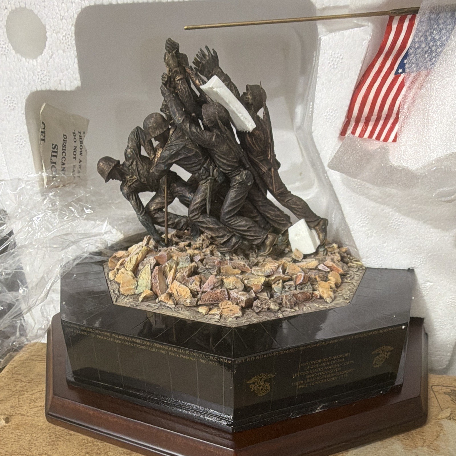 Danbury Mint Marine Corps War Memorial Bronze Sculpture w/ Base Felix de Weldon