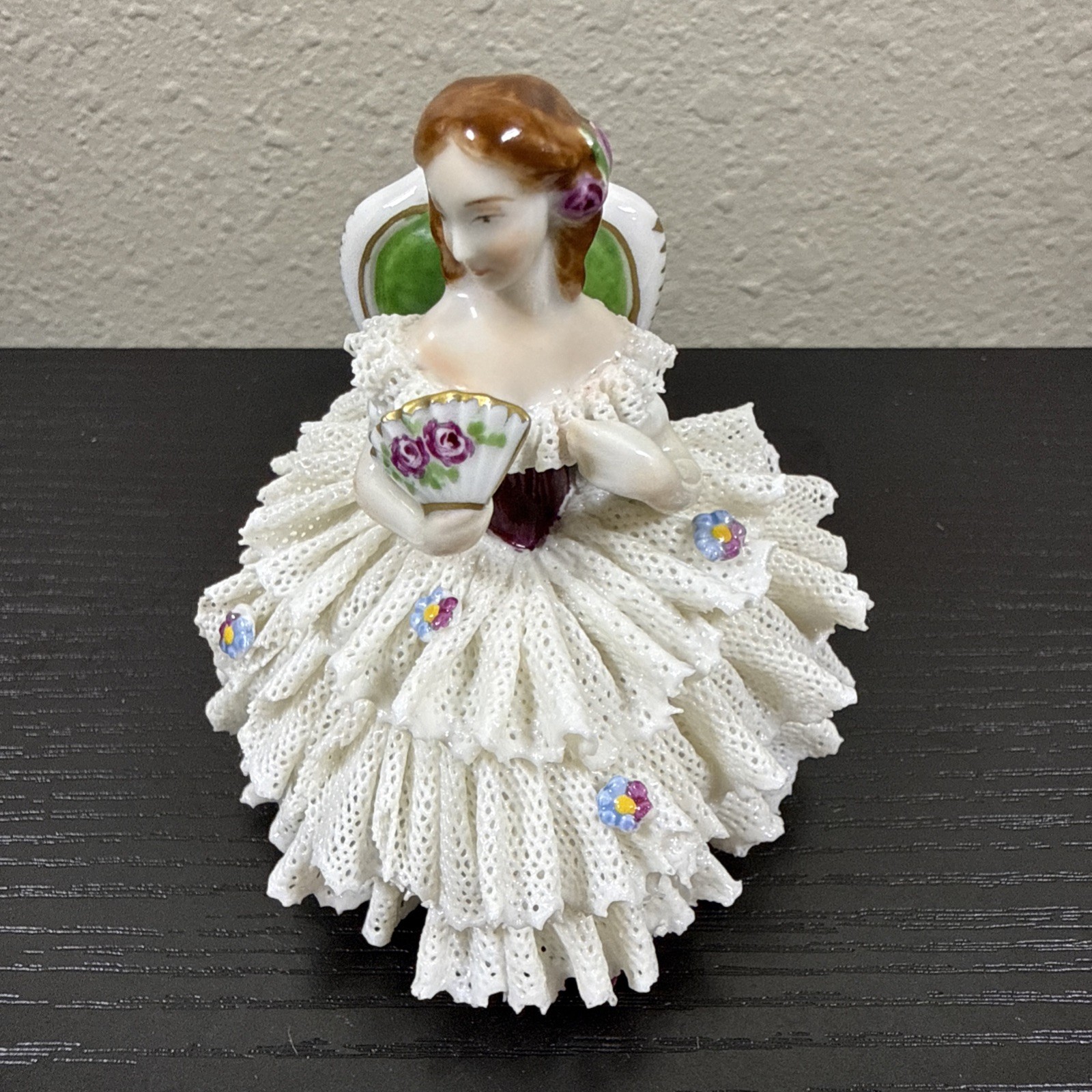 Muller Volkstedt Dresden Lace Porcelain Figurine Seated Lady Chair Fan V20036 Ge