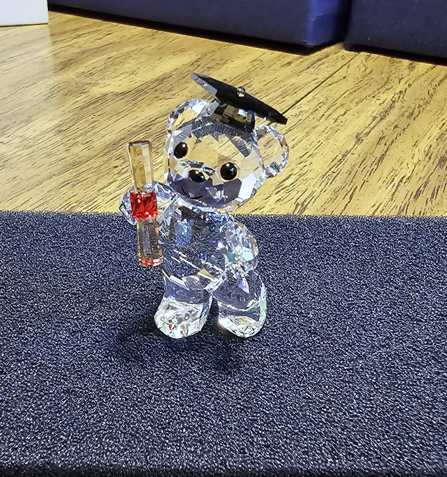 🎓 Swarovski Crystal 2018 Limited Ed., Graduation Kris Bear Figurine, Cap, NIB