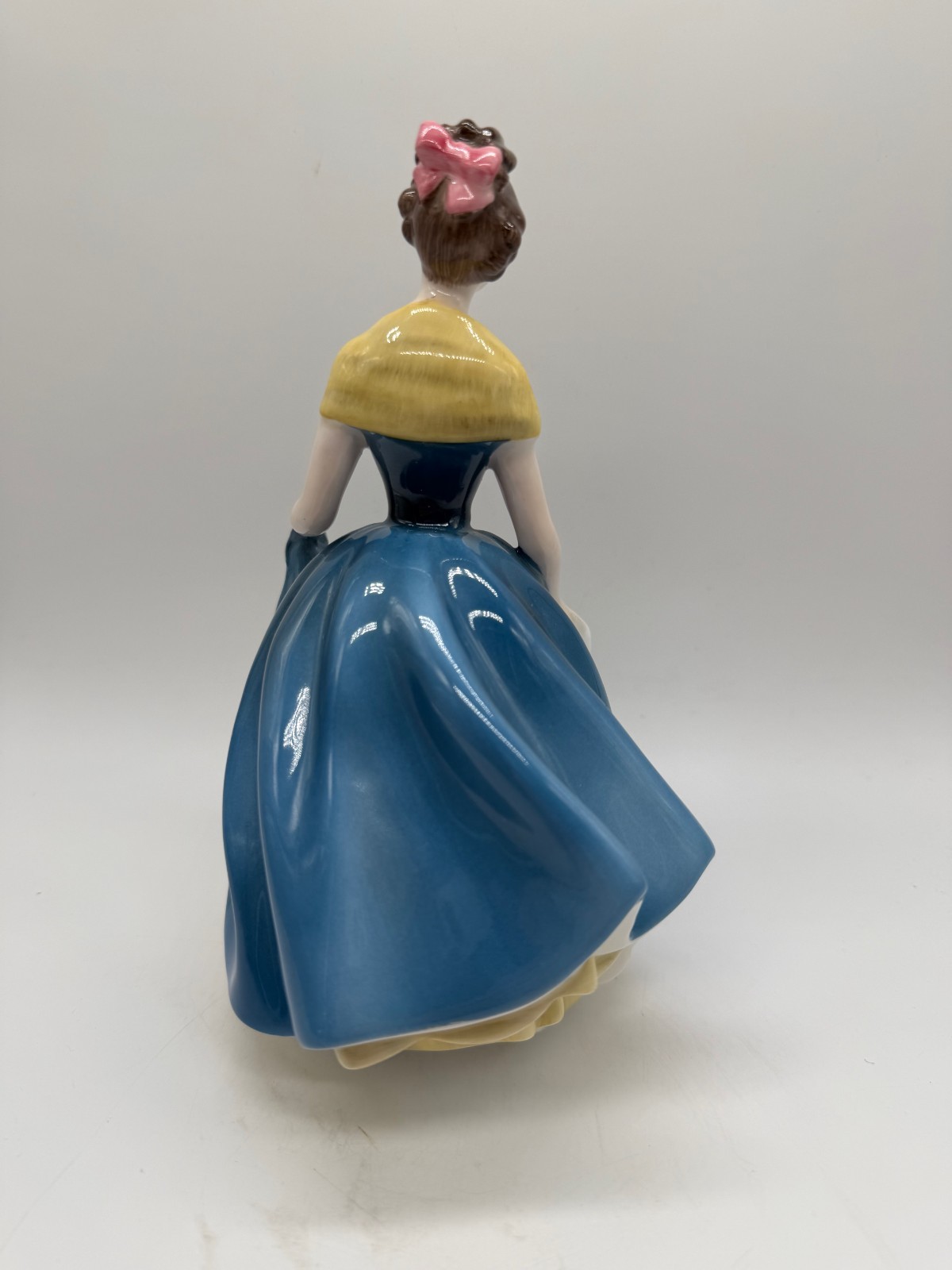 Vintage Royal Doulton Porcelain HN 2271 Melanie Figurine