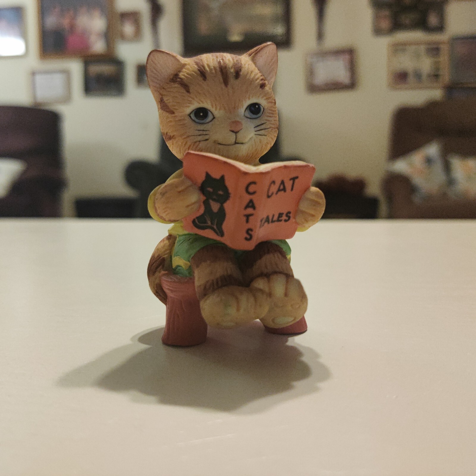BC Sri Lanka Cat Reading figurine Vintage 1994 Kitty Kitten