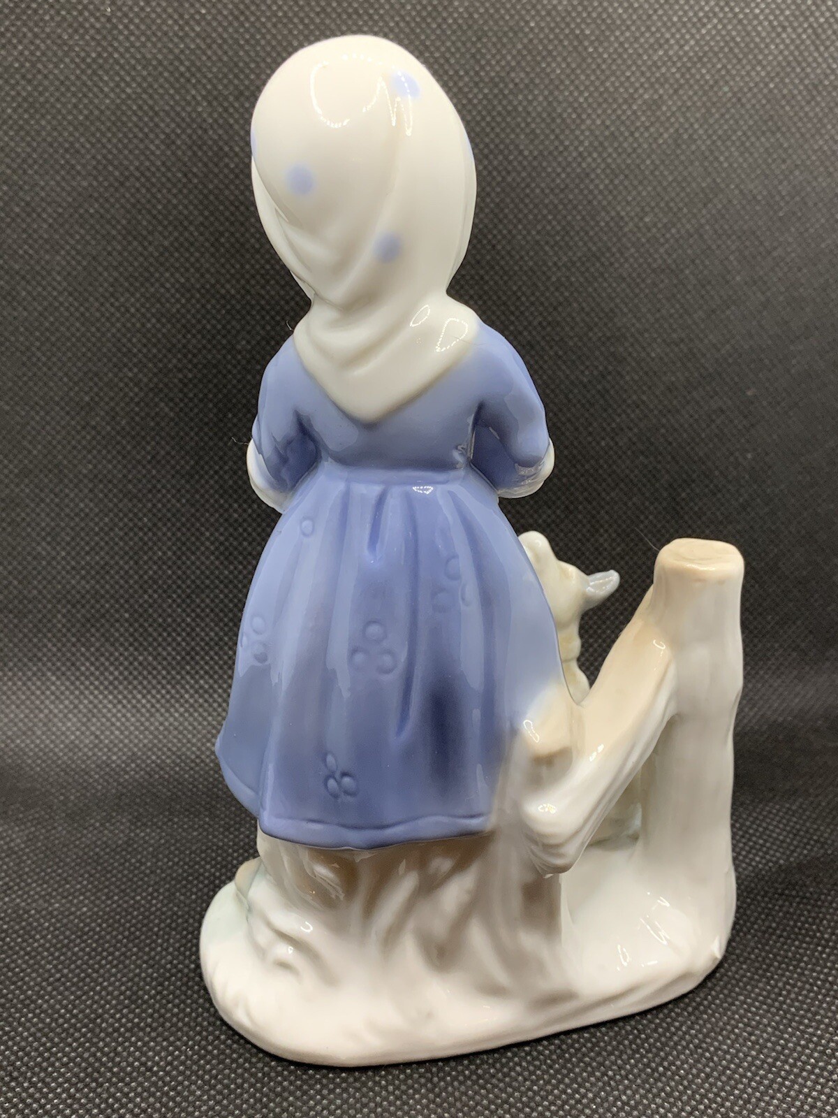 Vintage LeGo Girl with Rabbit and Dog Fine Quality Porcelain Figurine Japan #565