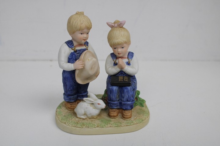 1985 HOMCO Denim Days Figurine Jesus Loves Us #8867 Holy Bible