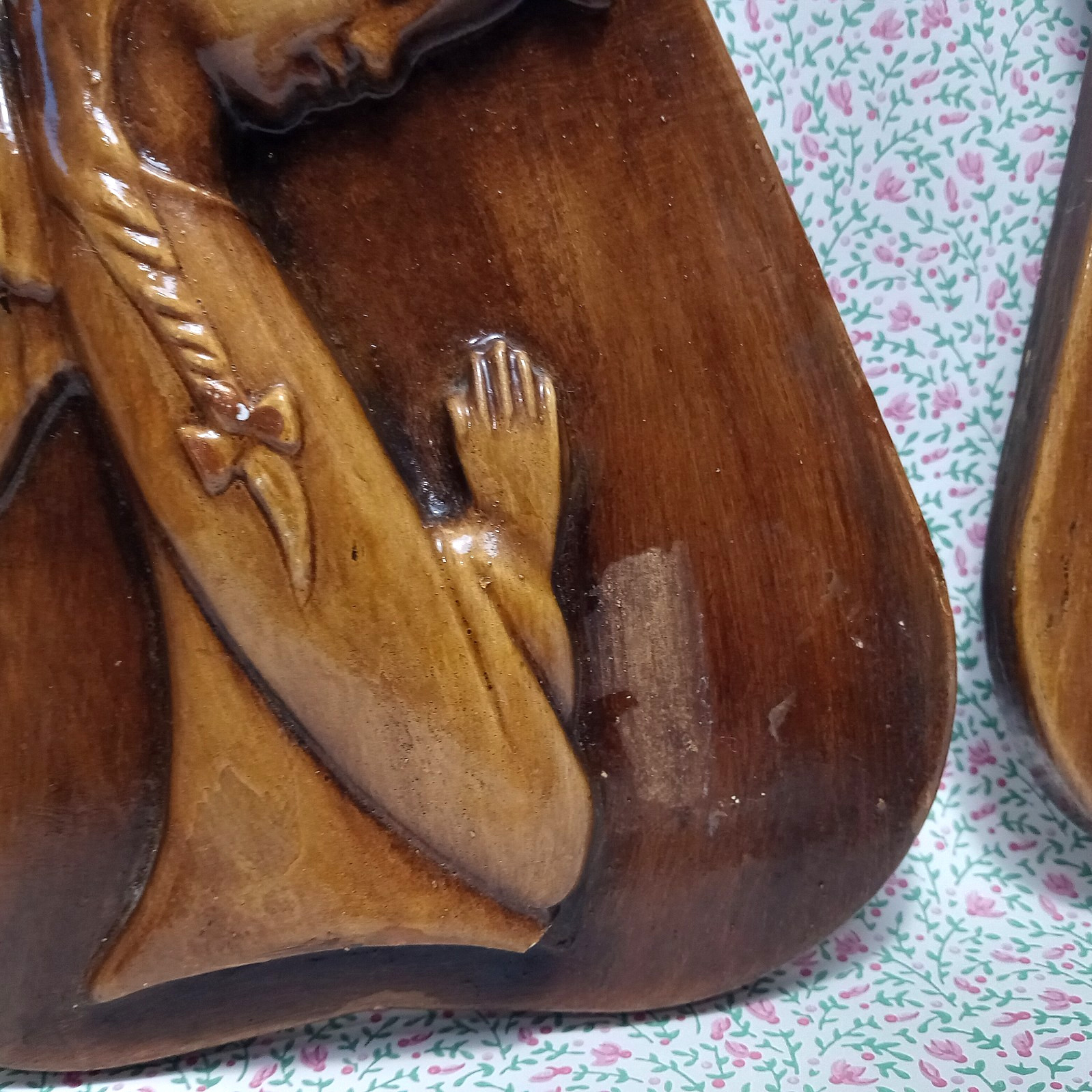 MCM Angel Wall Art Plaques Pair 9″ Praying Angels Plaster Brown UNIQUE