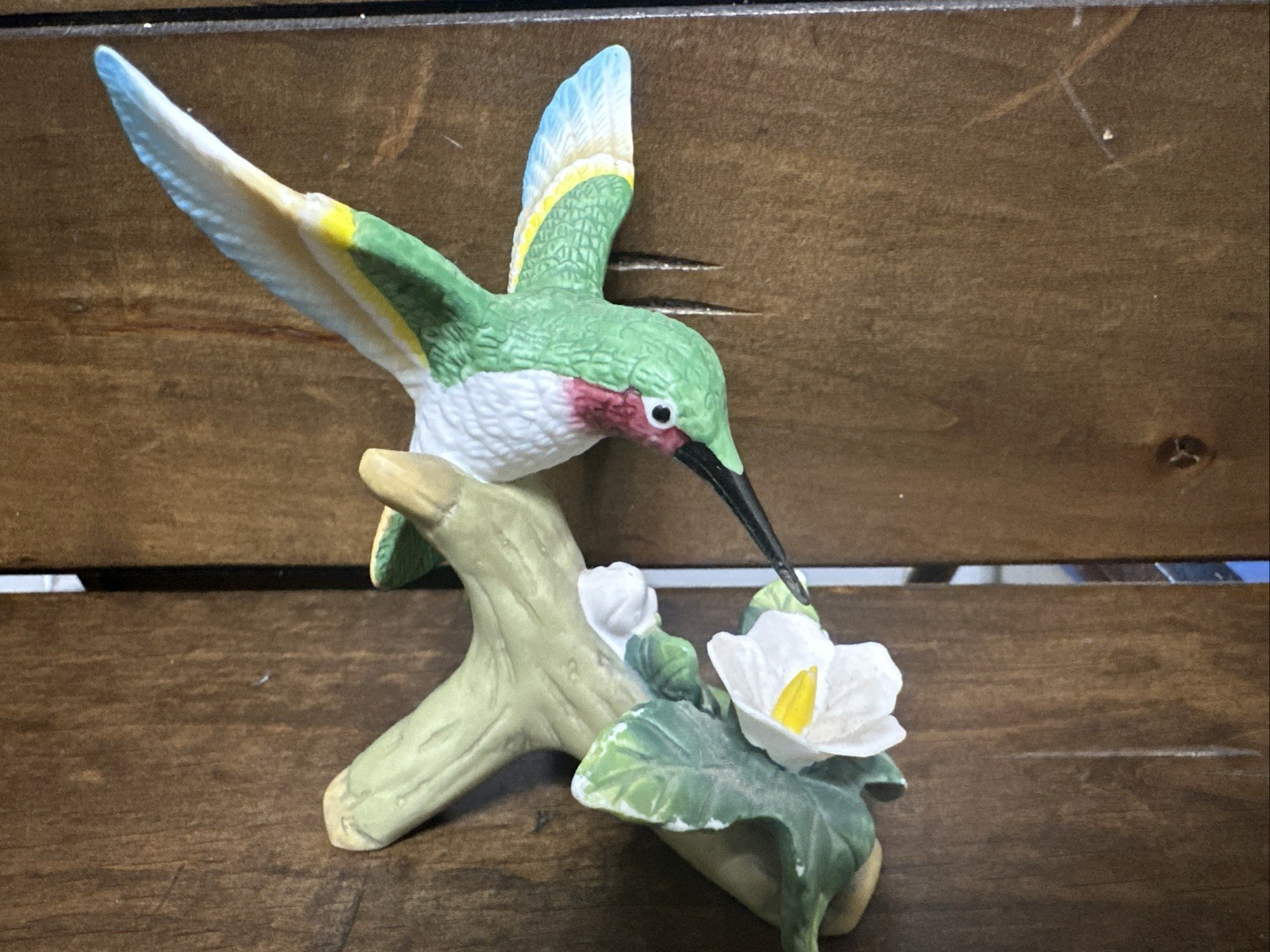 Ruby-throated Hummingbird w Flower Branch – Porcelain Bisque.