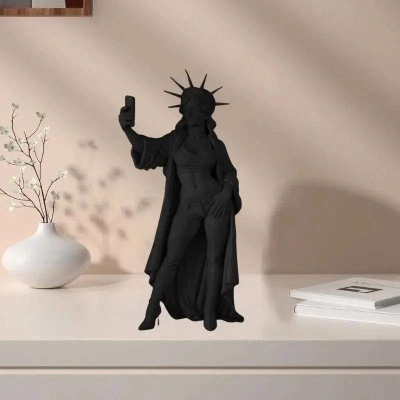 Statue of Liberty Selfie Figurine 250th Anniversary Commemorative Edition