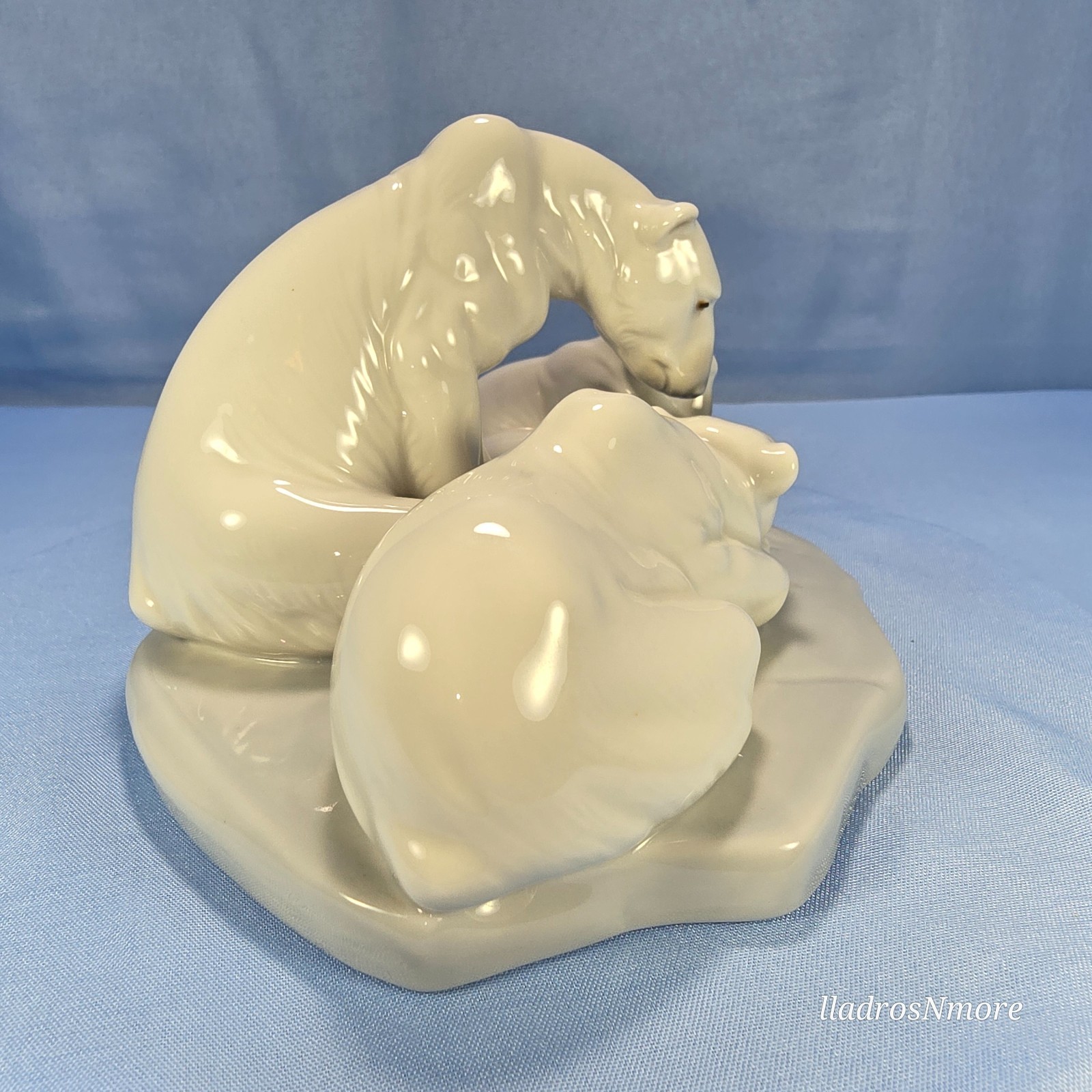 Lladro #1443 Bearly Love NO DAMAGE Lladro 1443 Bearly Love Polar Bear Family