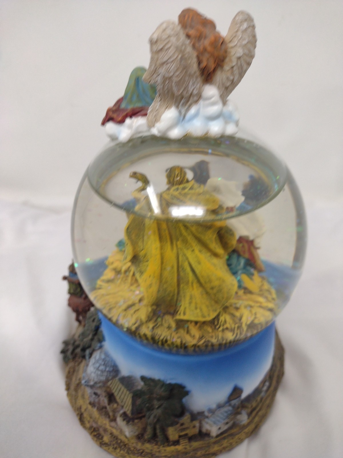 San Francisco Music Box Company Snow globe ” Oh, Little Town Of Bethlehem”