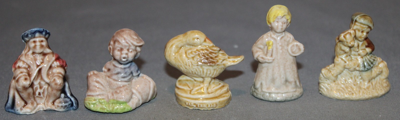 Wade Red Rose Tea Nursery Rhyme Series Complete Set of 24 Figurines