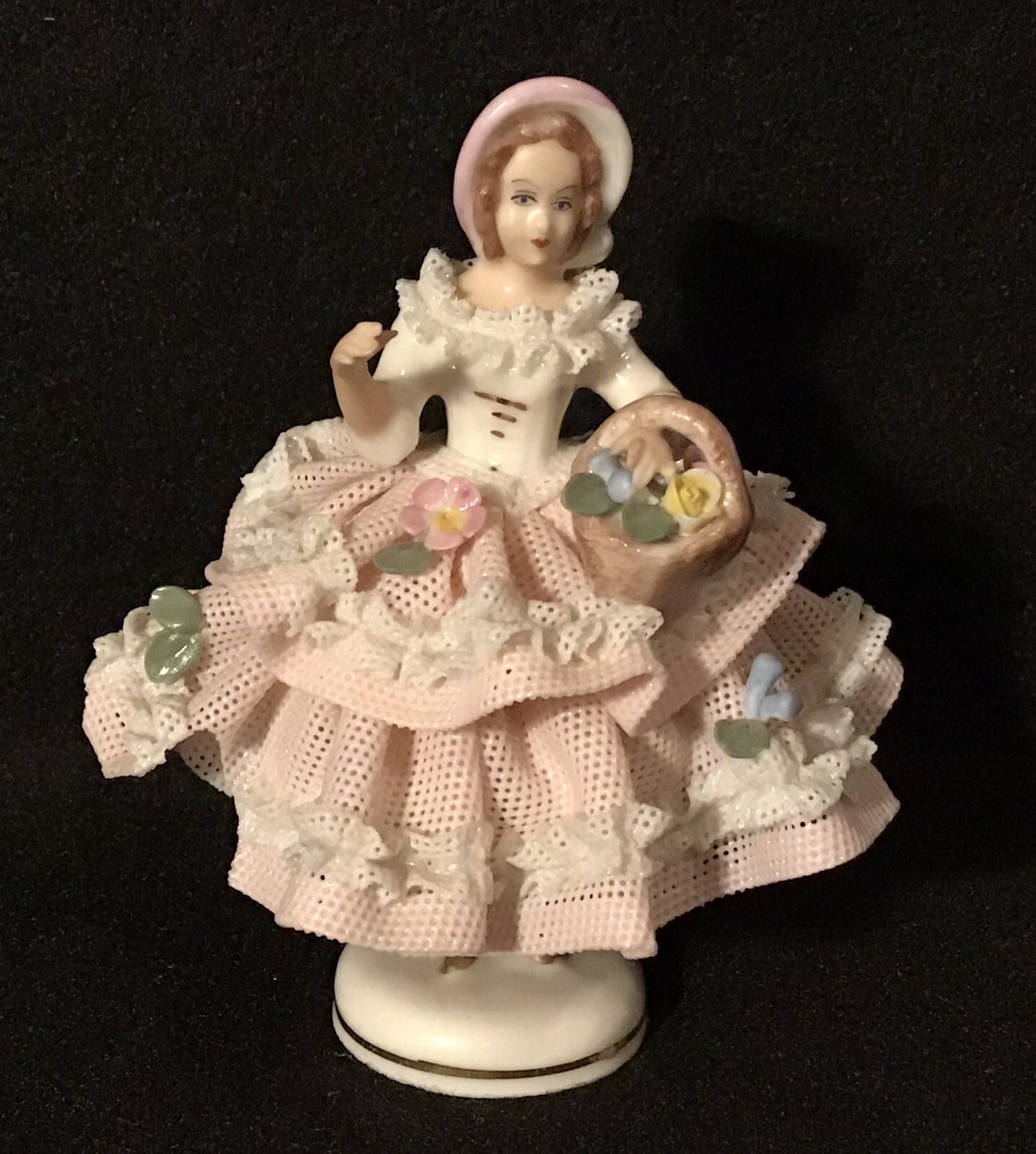 Vtg. Crown N Dresden Lady w/basket of flowers approx. 3.5″ *plz read descript