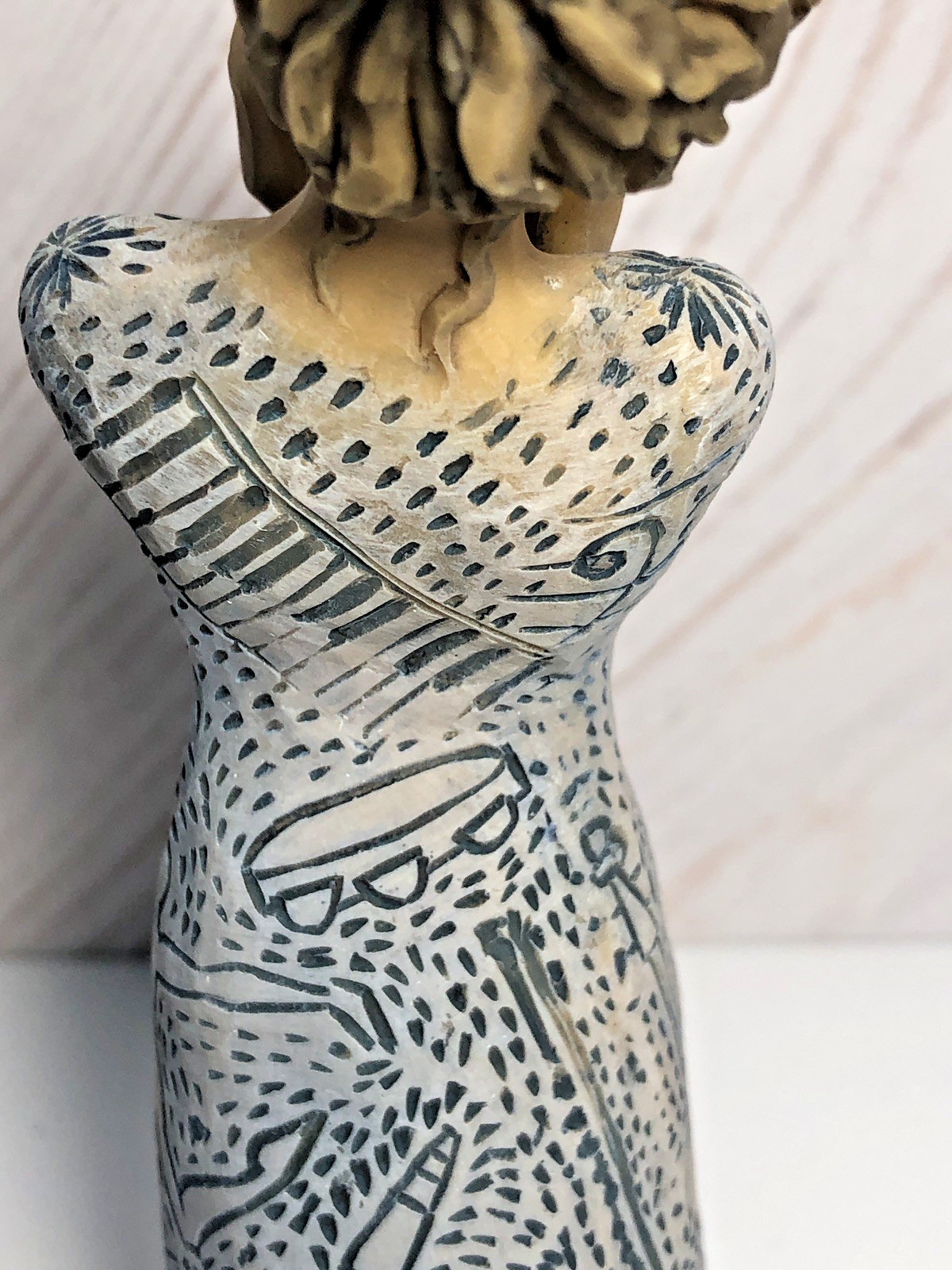 Willow Tree MUSIC SPEAKS (lighter skin) by Susan Lordi 28213 Demdaco 7″ NEW