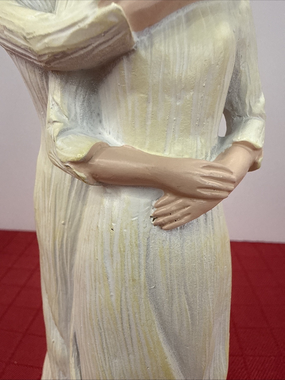 Hugging Mom & Daughter Figurine Hand Painted Resin No Facial Features