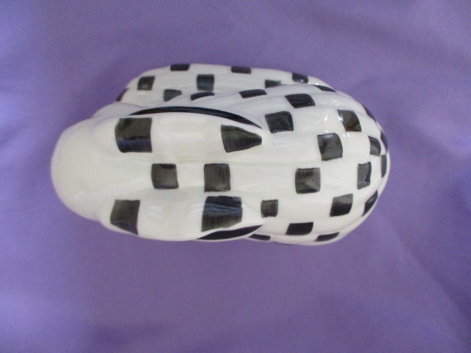 Williamsburg Golbal Views Checkered Black and White Bunny / Rabbit
