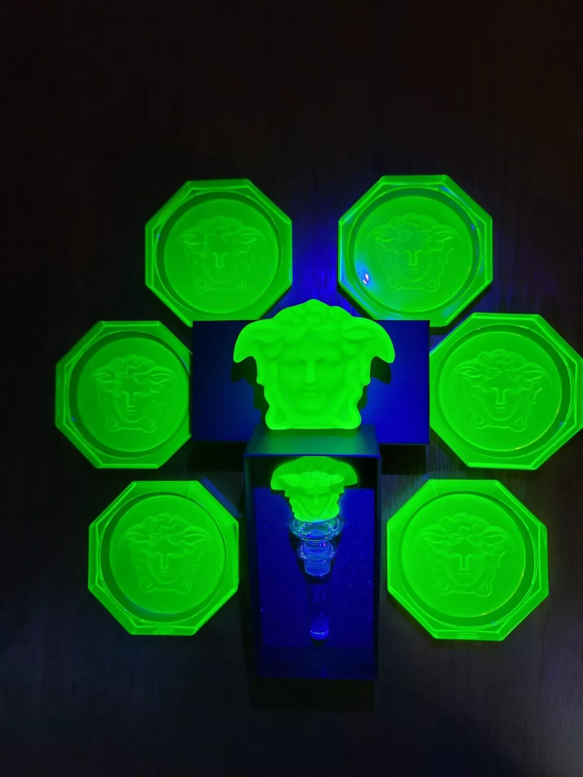 Yellow Uranium Glass Medusa Head Crafts Ornament NEW Changes to Green i UV Light