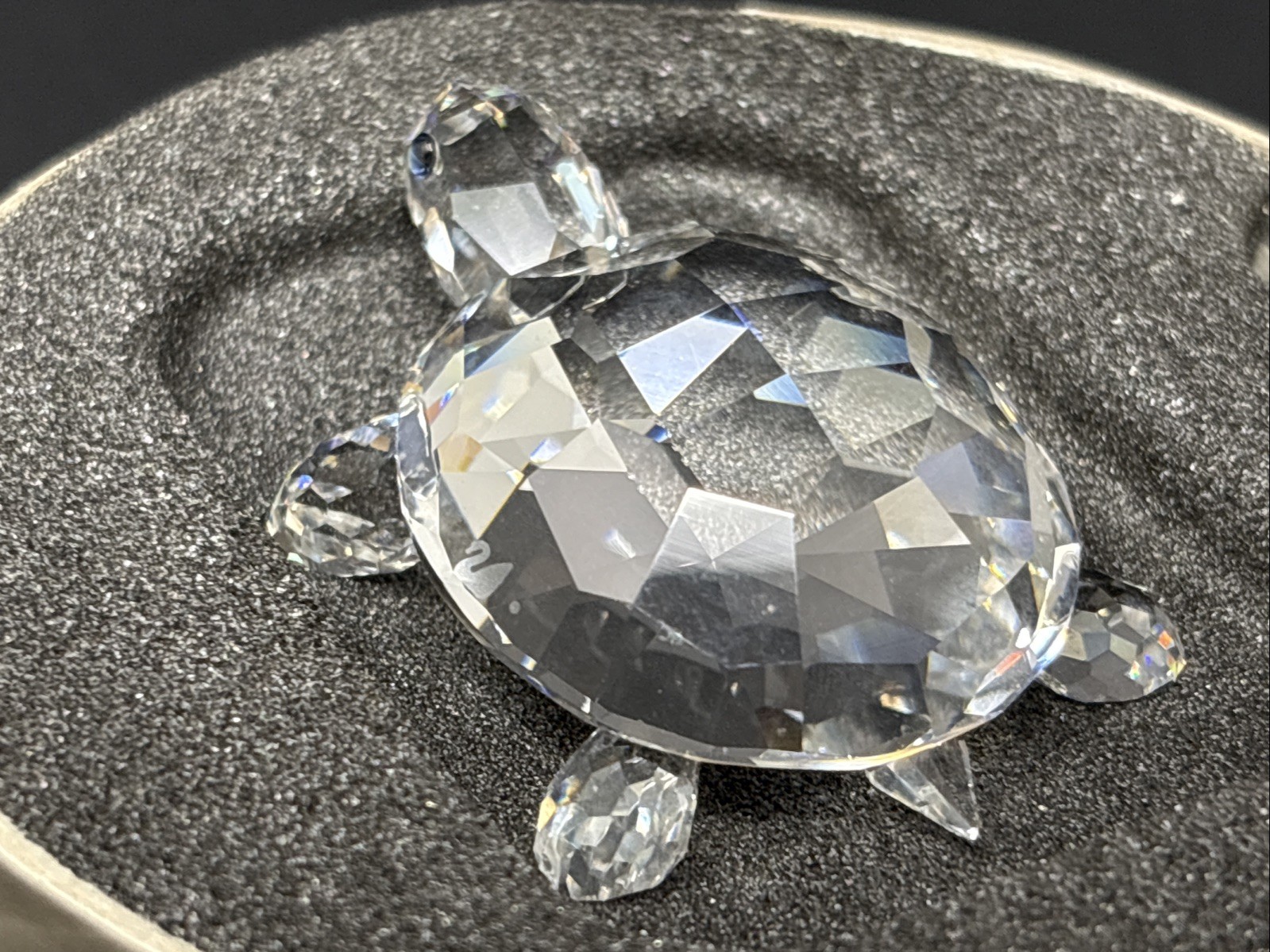 Swarovski Crystal Turtle Figurine in Box A 7632 NR 000 001 Green Eyes Tortoise