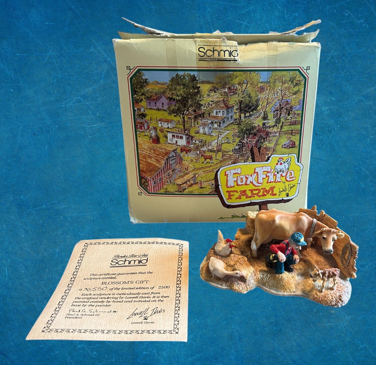 1986 Lowell Davis “Blossom’s Gift” Country Christmas Cow Figurine Vintage w/ Box