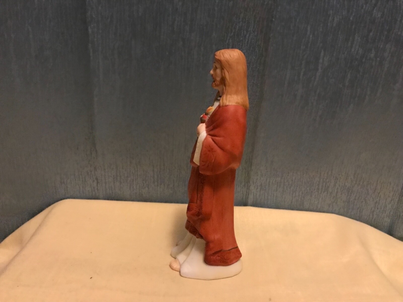 VINTAGE AUTOM 8″ PORCELAIN FIGURE SACRED HEART OF JESUS