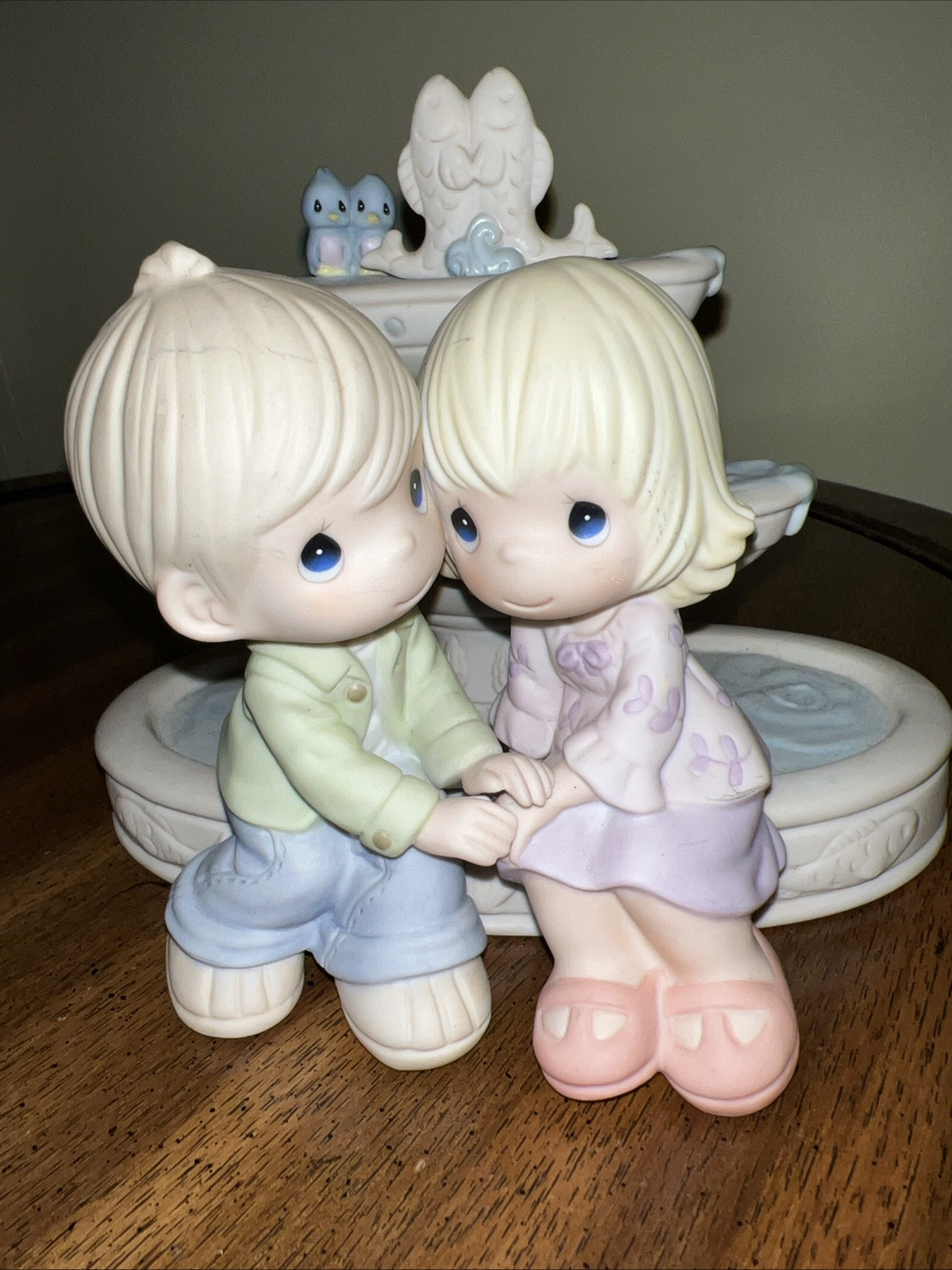 Precious Moments Love Is The Fountain Of Life Ltd Edition #1614/5000 #830017