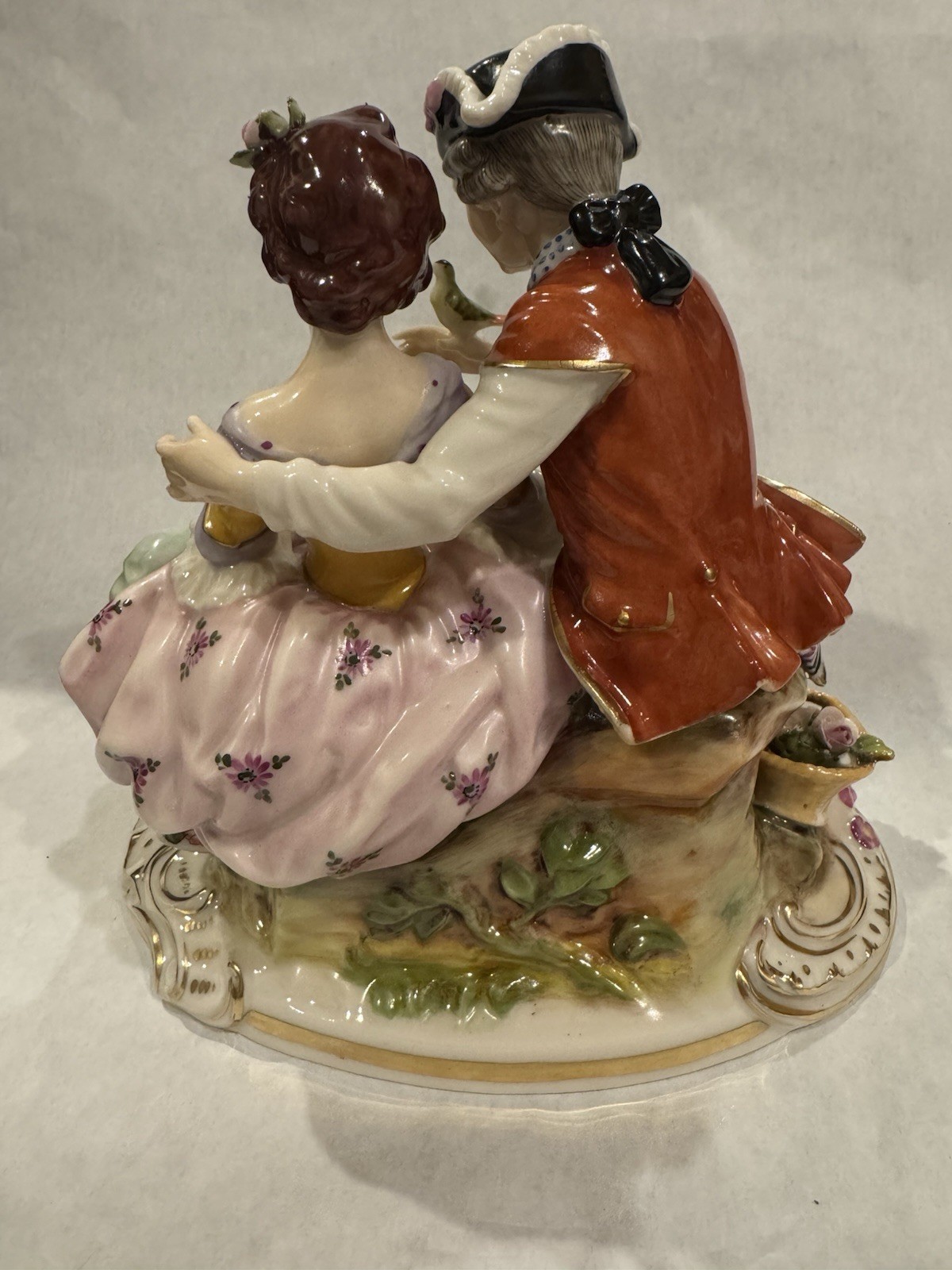 FINE GERMAN SITZENDORF PORCELAIN FIGURINE PASTORAL ROCOCO COURTING COUPLE & DOG