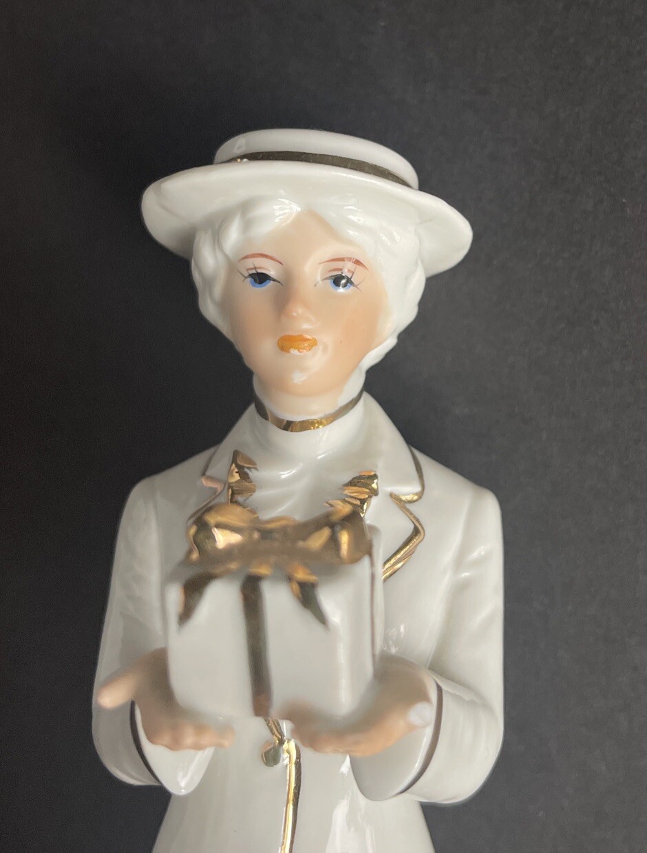 Vtg Piero Elegant Lady w/ Present – Gold Trimmed Porcelain Figurine *SEE PHOTOS*