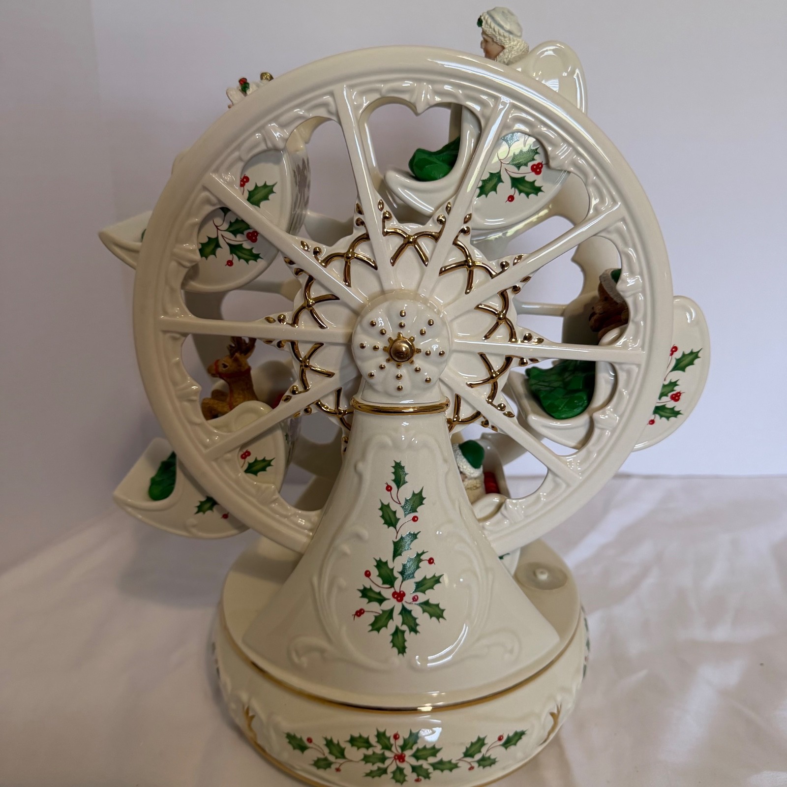 Lenox Holiday Ferris Wheel Musical Centerpiece 12″; #6095186