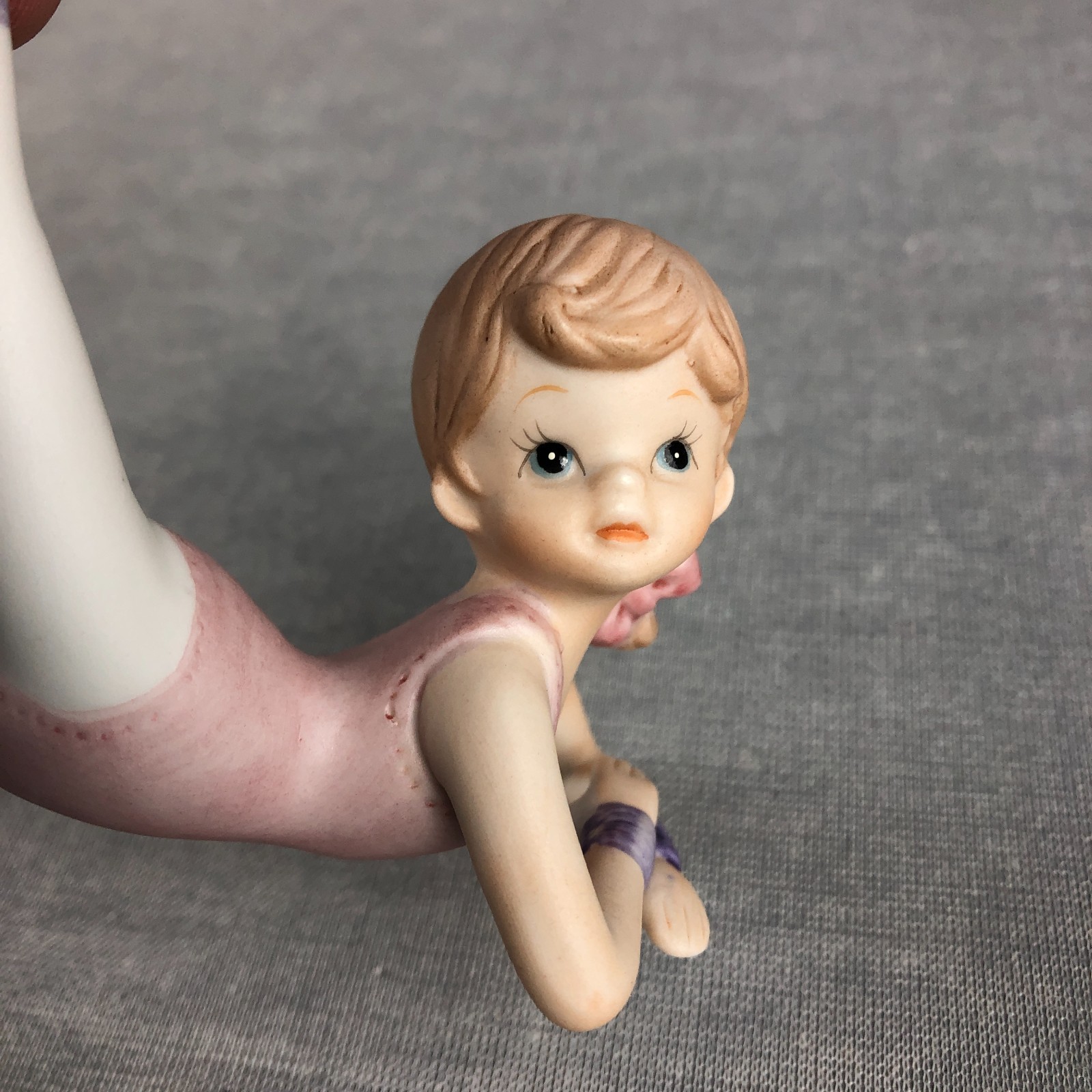 HOMCO Dance Girl Figure set of 2 Ballerina Gymnastics Stretch 70s Porcelain 1406