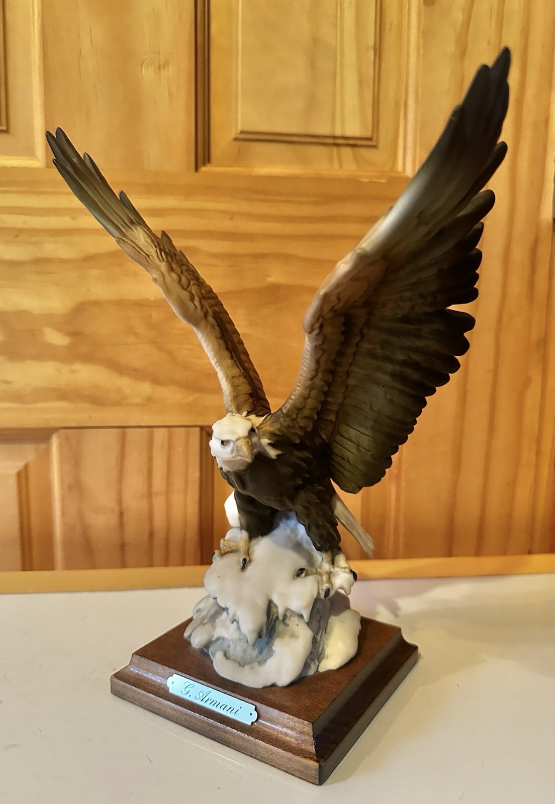 GIUSEPPE ARMANI PORCELAIN EAGLE On Snow Sculpture EUC 9.5”t x 7”w L@@K Signed