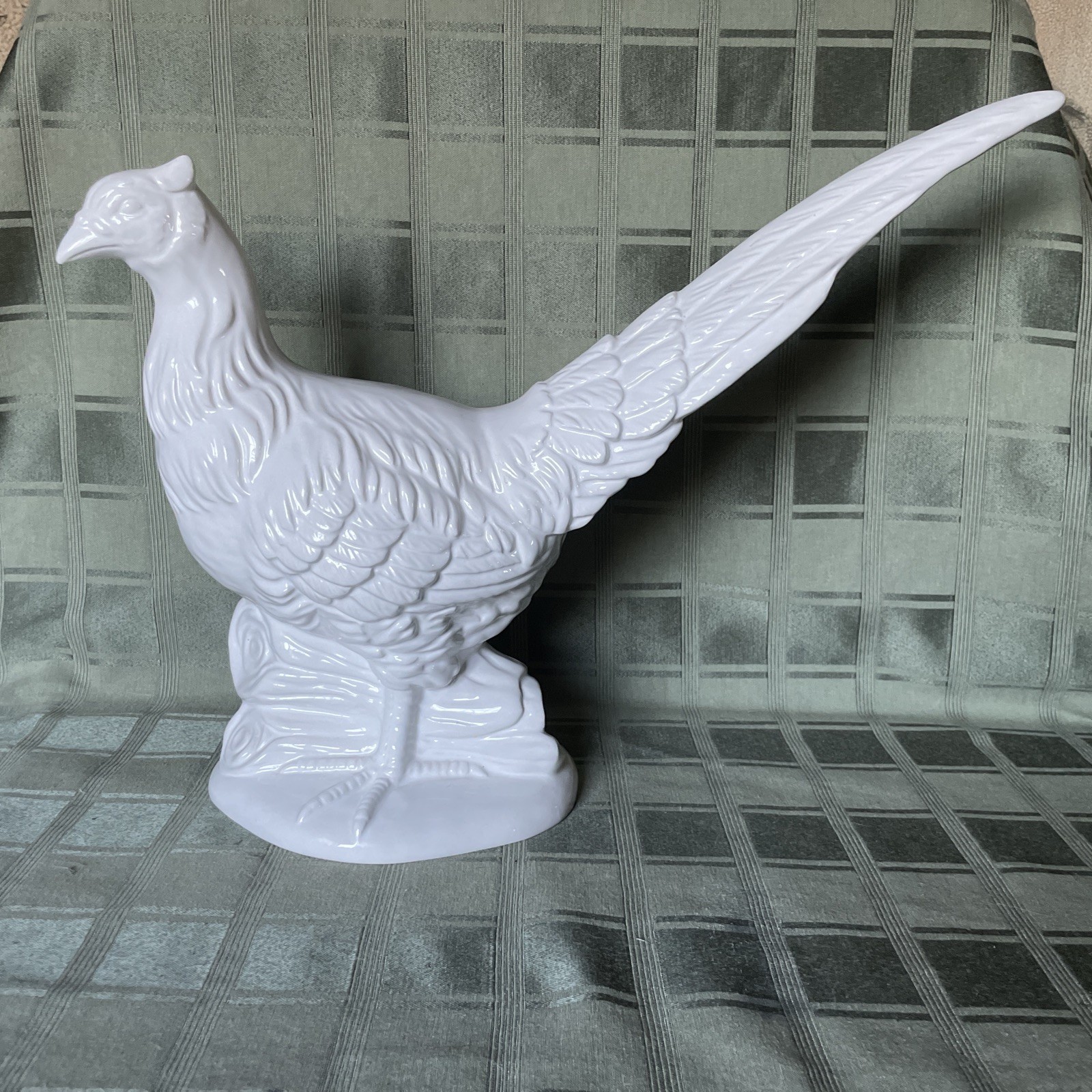 Williams-Sonoma White Pheasant Figurine Bird Decor w/ Log 🪵 Base