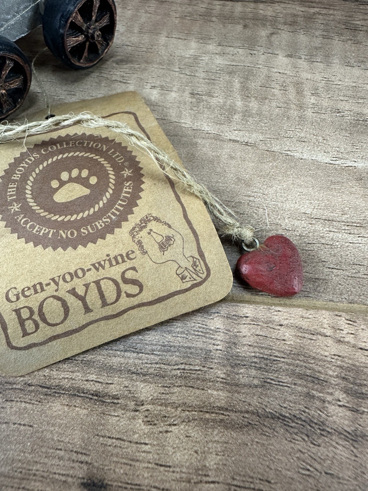 Boyds Resin Figurine with Tag Home Sweet Home Tug Along New with Tags